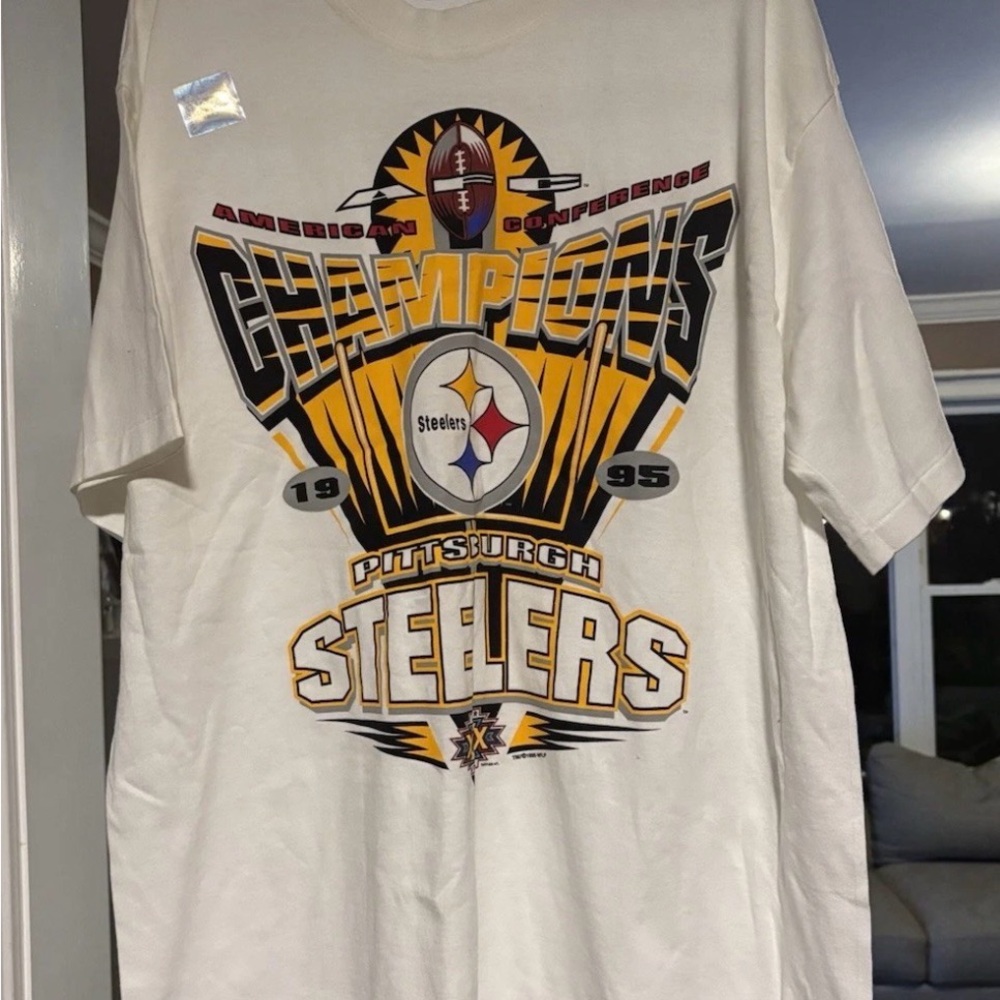 STARTER Pittsburgh Steelers White Graphic Crewneck Tee
